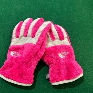 The North Face, fluffy pink 14/16 gloves for winter.